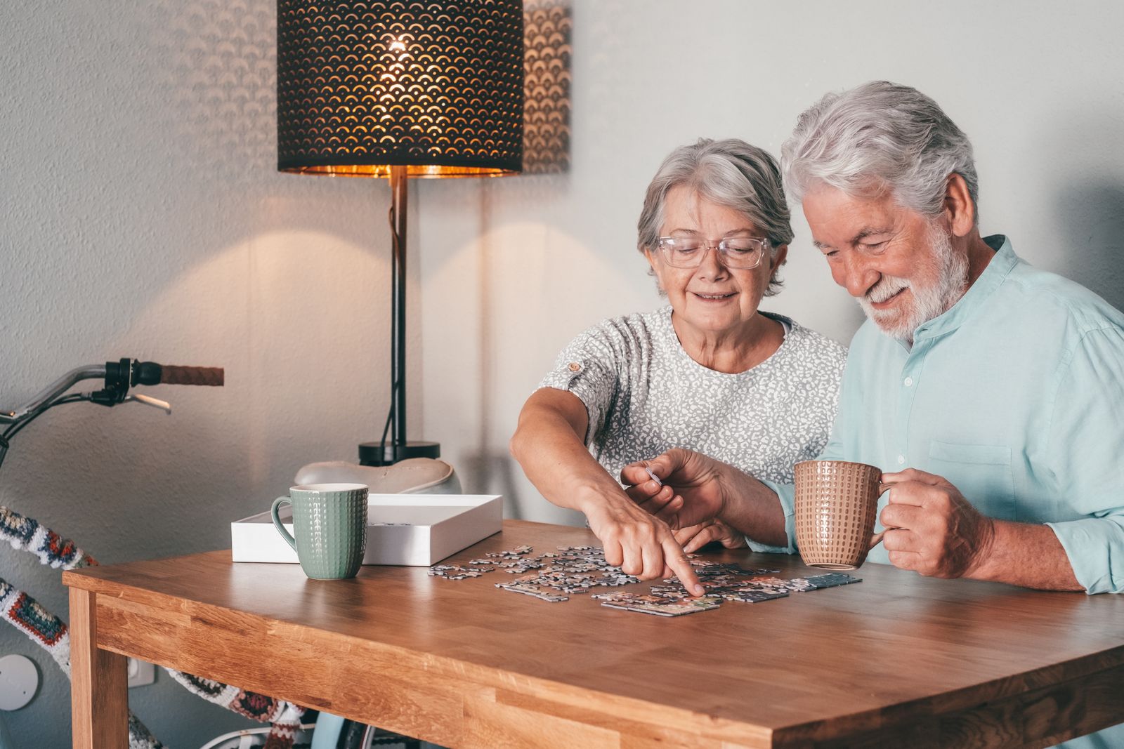 older-adults-enjoying-a-puzzle